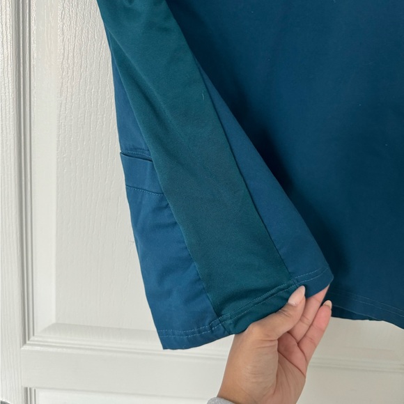 ALLURE by White Cross Scrub Top - Picture 5 of 5